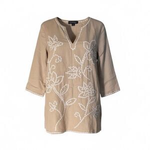 Context Lord & Taylor Embroidered Top‎